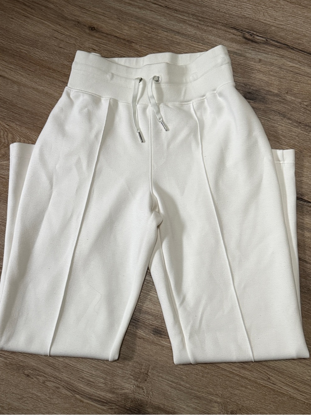 SPANX women’s white pants with Front Crease Detail